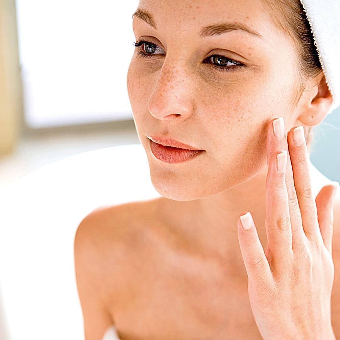 What is a Face Serum & Why You Need One